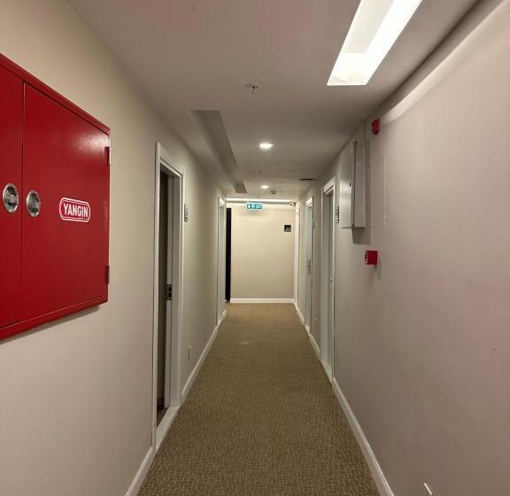 اتاق لوکس, Grand Delux