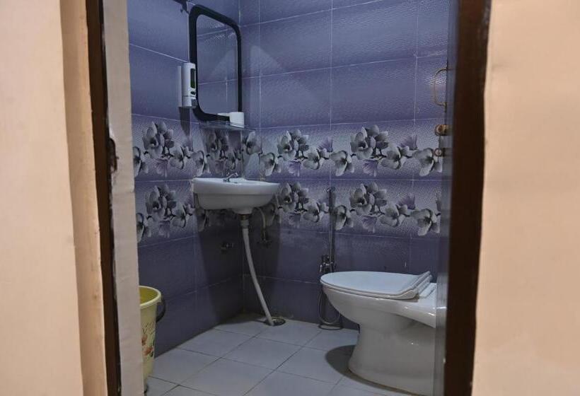 Номер Стандарт, Holy Grand