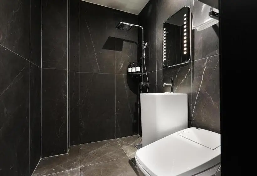 Standard-huone, Mari