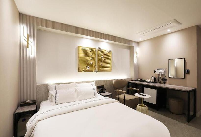 غرفة قياسية, Mari