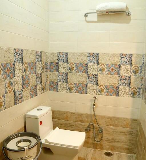 חדר דלוקס לשלושה, The Travel Bug Jaisalmer