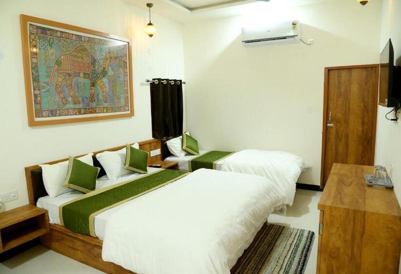 Трехместный Номер Deluxe, The Travel Bug Jaisalmer