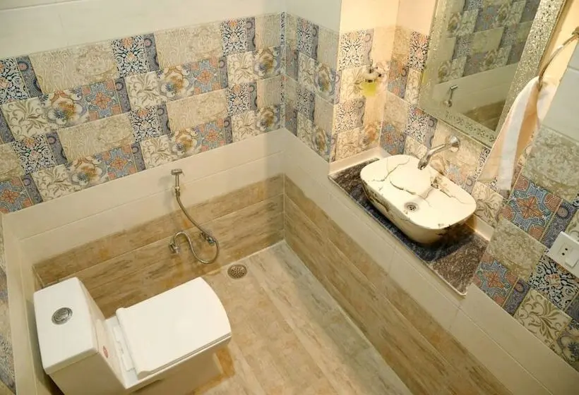 デラックスルーム, The Travel Bug Jaisalmer