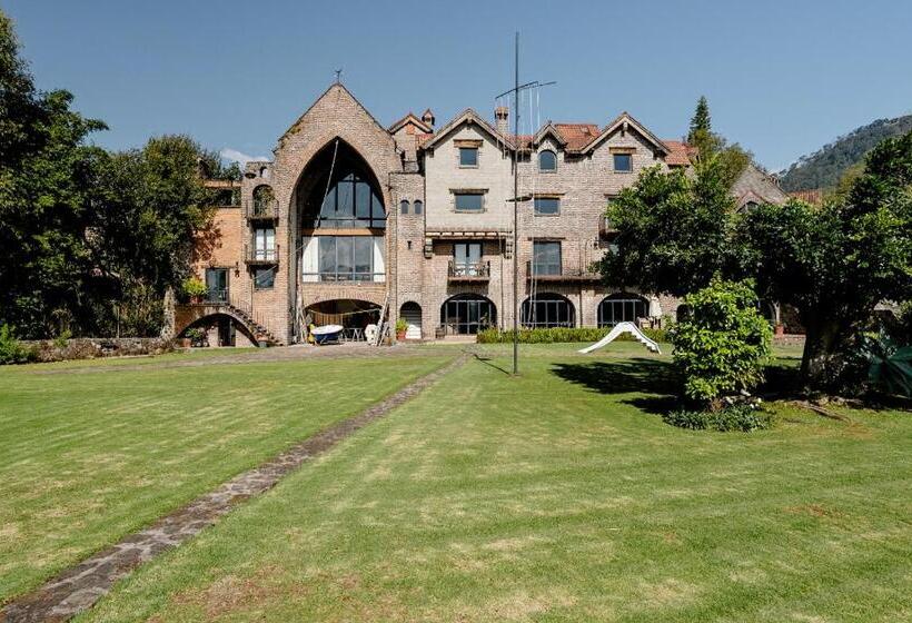 شقة بغرفة نوم واحدة, Vive En Un Castillo En Valle De Bravo