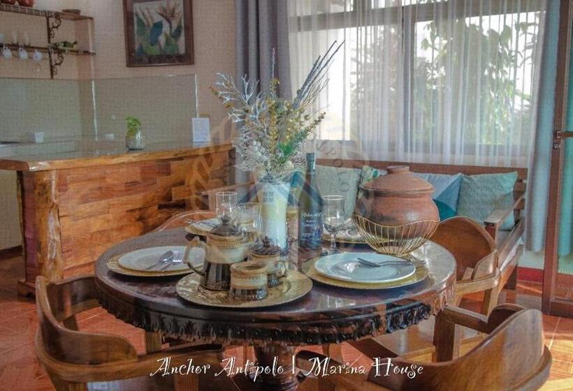 سوییت خانوادگی, Anchor Antipolo  Marina House Bed & Breakfast