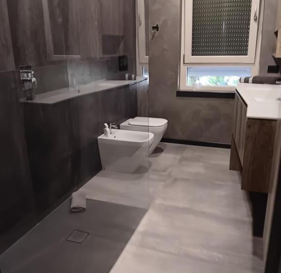 اتاق لوکس با تخت بزرگ, B&b Civico 4 Cremona