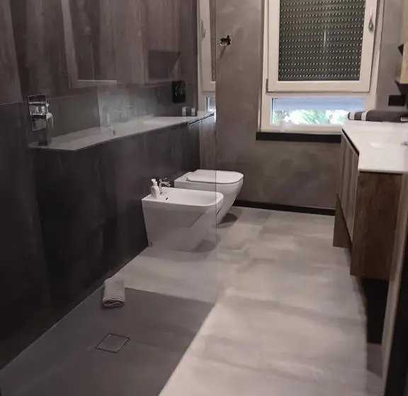 اتاق لوکس با تخت بزرگ, B&b Civico 4 Cremona
