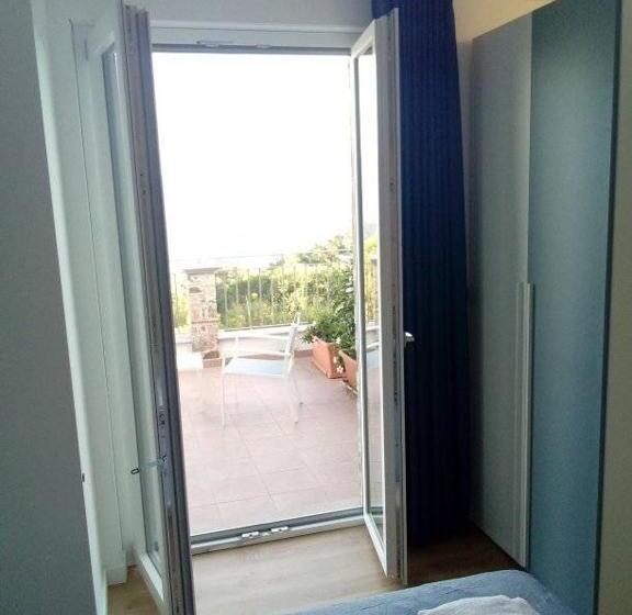 غرفة قياسية مزوَّدة بتراس, B&b Il Giardino Di Circe   Filadelfia