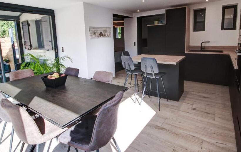 标准三人间, Chambres D Hôtes Du Val D Asson