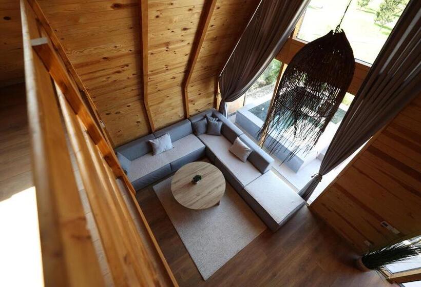 اتاق خانوادگی, Freskia Resort