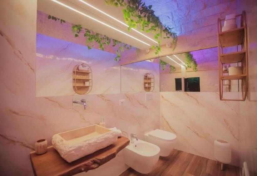 חדר סטנדרט עם ג'קוזי, Malely Suite