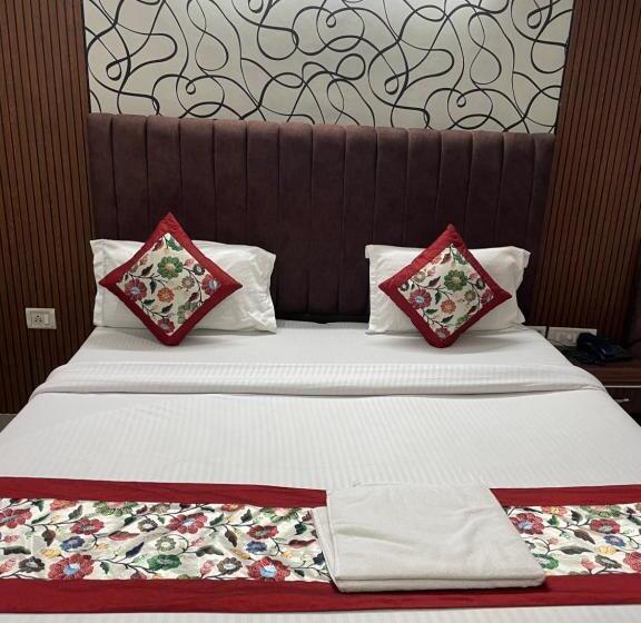 豪华单人间, Franklein Suites At Delhi Airport