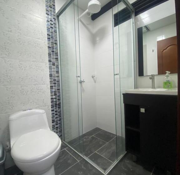 חדר סטנדרט שתי מיטות זוגיות, Eros Hostel & Brunch