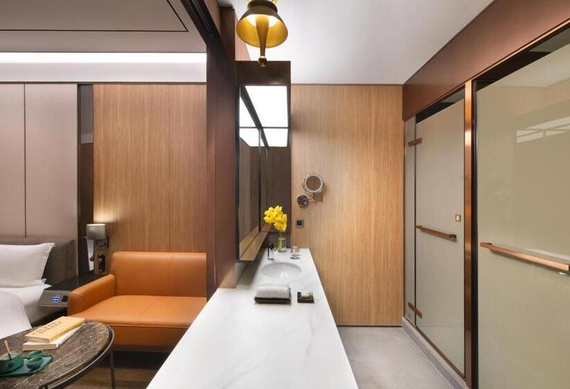 اتاق لوکس با تخت بزرگ, Hamps Hotel Shenzhen