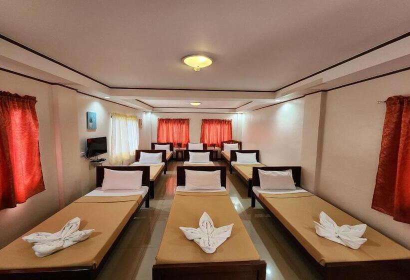 家庭间, Dinah S Tourist Inn
