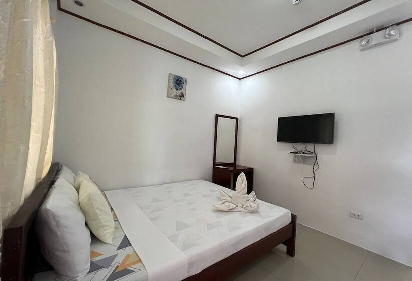 اتاق استاندارد, Dinah S Tourist Inn