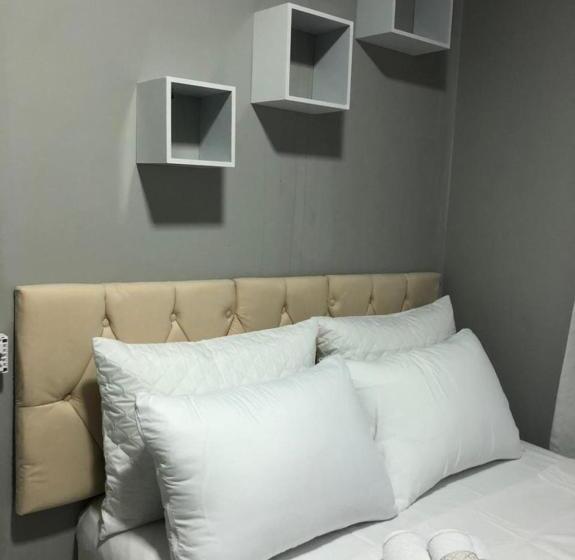 带共用浴室的标准房间, Hostel E Pousada Londrina Rodoviária Centro Quartos Individuais Com Chave E Wi Fi