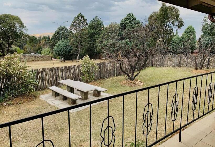 شاليه غرفة نوم واحدة, Khutsong Lodge