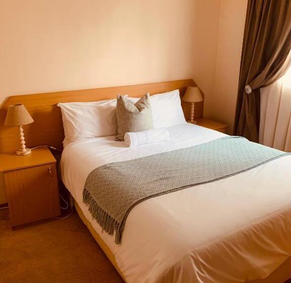 1 Bedroom Chalet, Khutsong Lodge