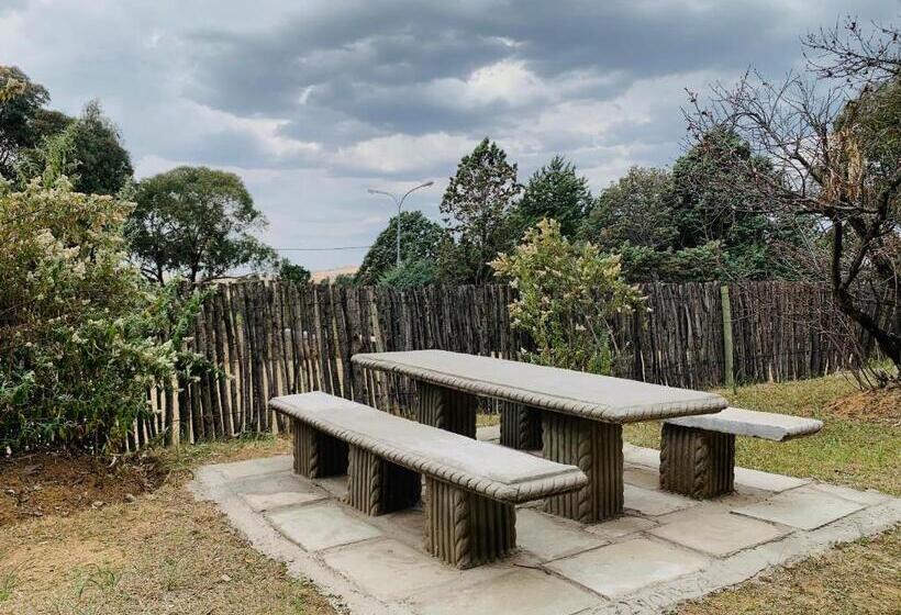 شاليه غرفة نوم واحدة, Khutsong Lodge