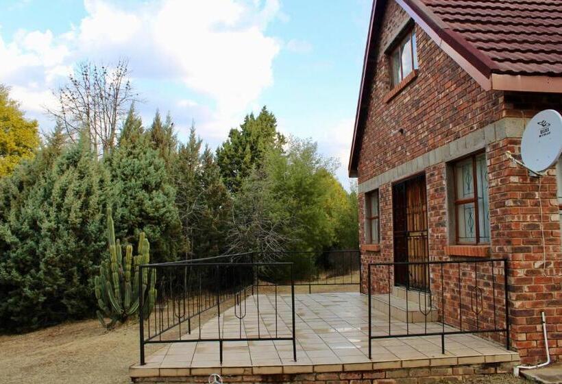 1 Bedroom Chalet, Khutsong Lodge