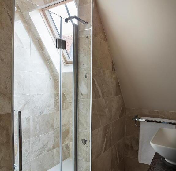 Номер Стандарт, The Harper