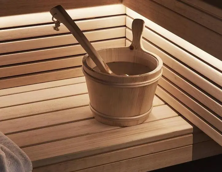 デラックスルーム, The Harper