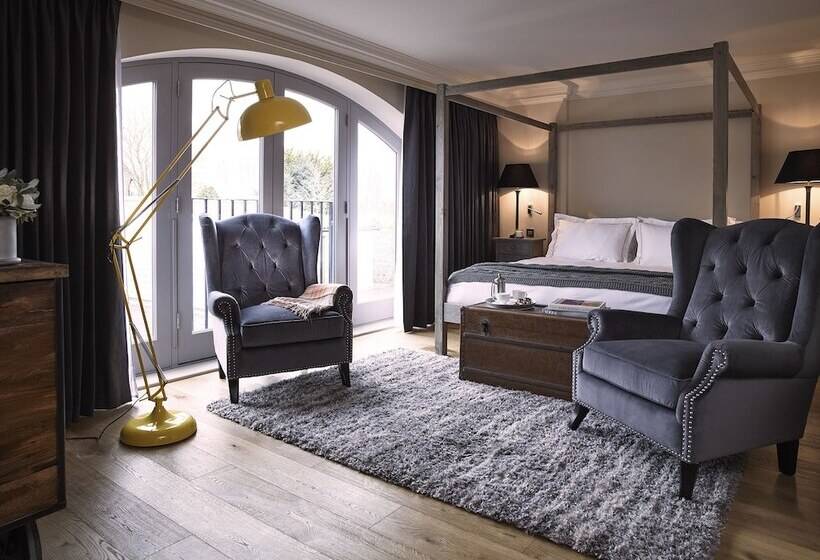 Номер Стандарт, The Harper