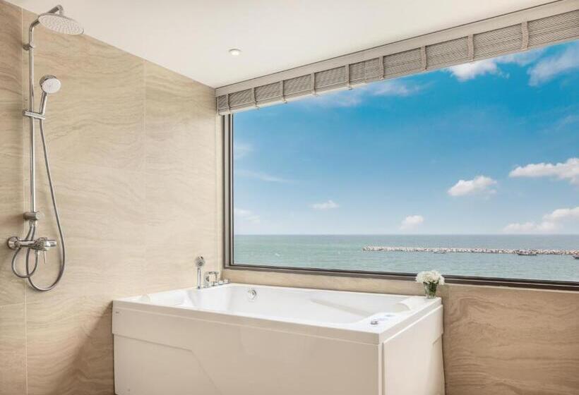 غرفة ديلوكس مطلّة علي البحر, U Hua Hin