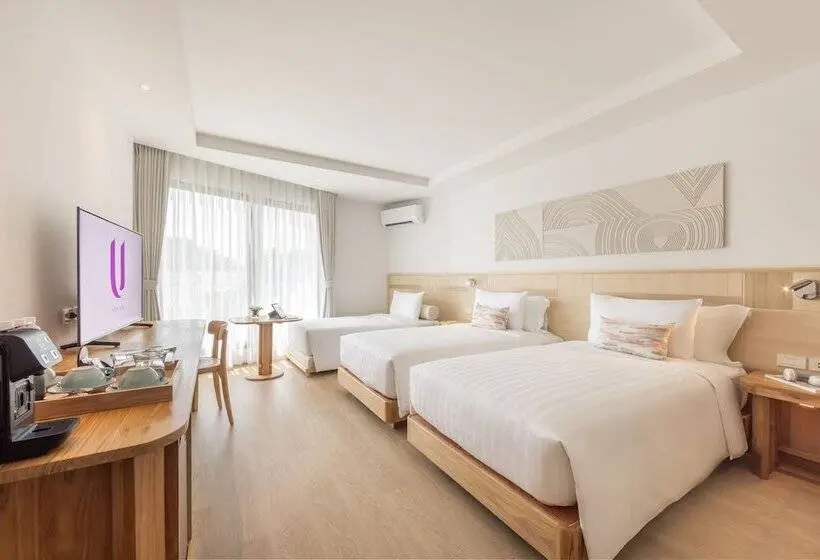 Superior Kolmen Hengen Huone, U Hua Hin
