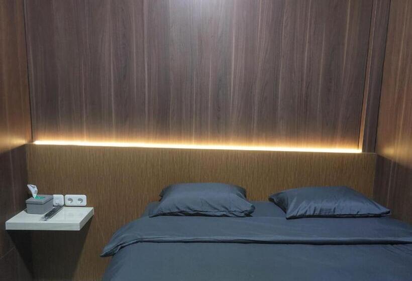 Quarto Deluxe, V Quin