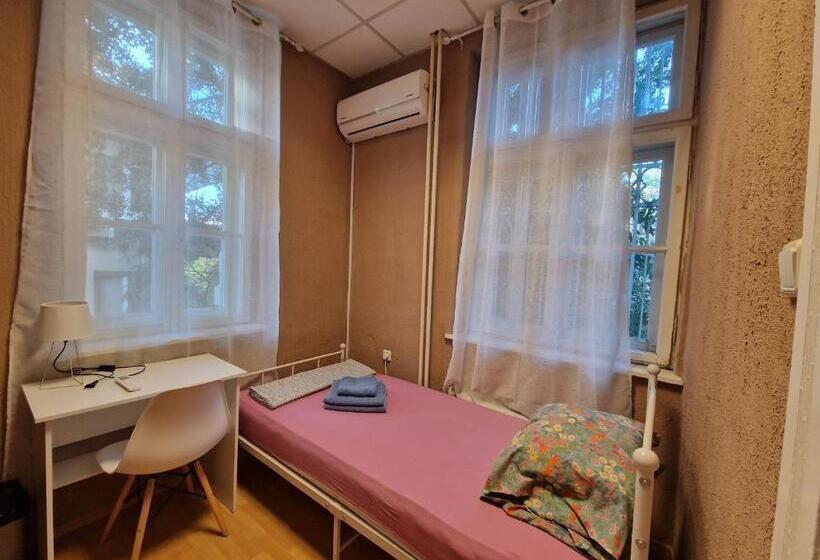 Pokój Standard Jednoosobowy, Lambo S Corner