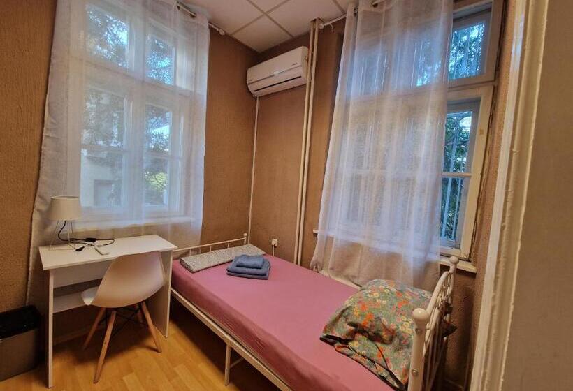 Pokój Standard Jednoosobowy, Lambo S Corner