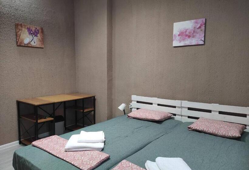 חדר סטנדרט, Lambo S Corner