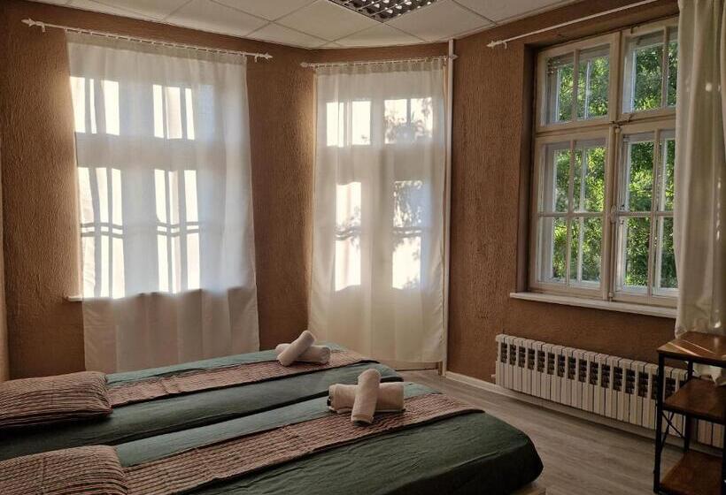 חדר דלוקס עם מרפסת, Lambo S Corner