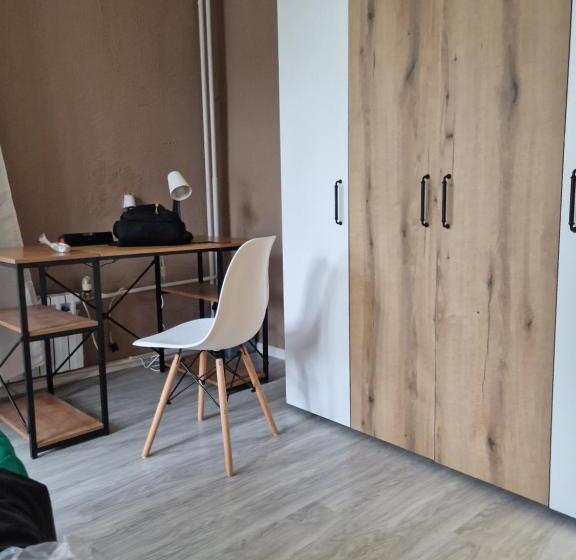 חדר דלוקס עם מרפסת, Lambo S Corner