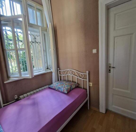 Pokój Standard Jednoosobowy, Lambo S Corner