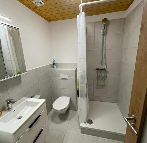 סוויטת 2 חדרי שינה, Pension Balm