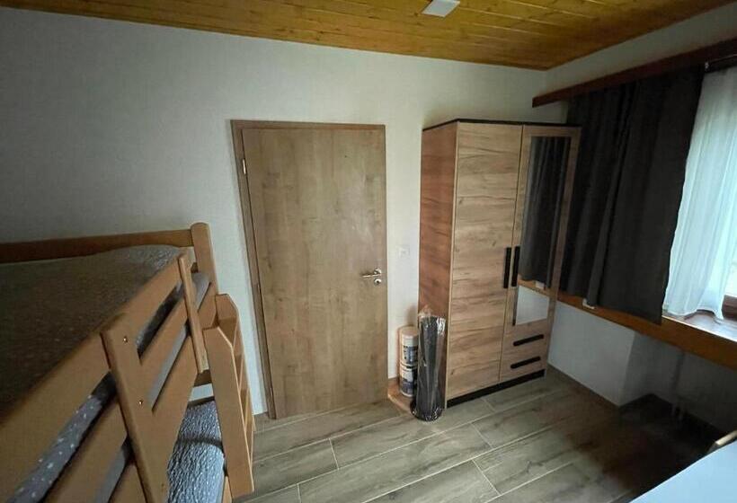 סוויטת 2 חדרי שינה, Pension Balm