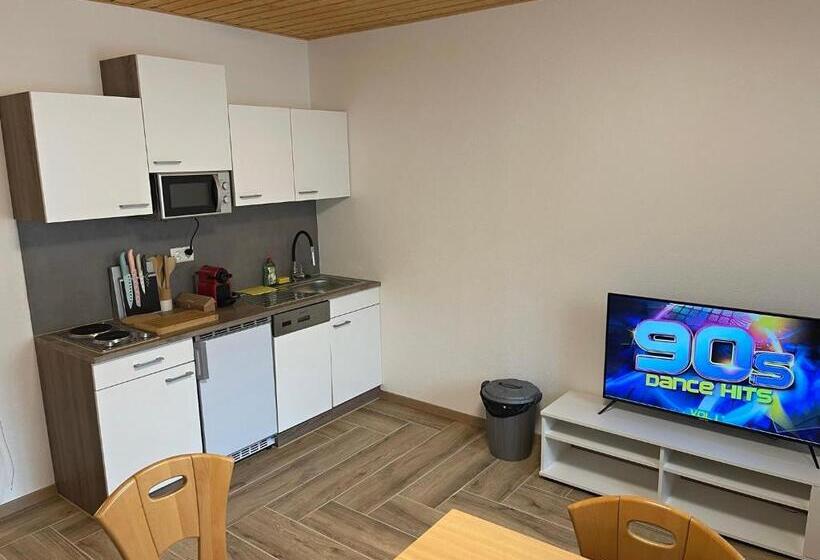 סוויטת 2 חדרי שינה, Pension Balm