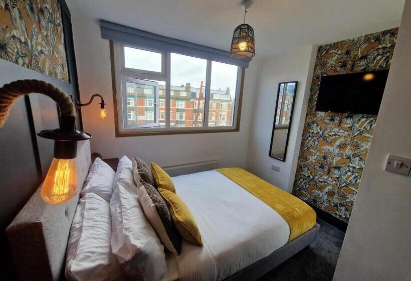 اتاق استاندارد با چشم‌انداز دریا, The Coastal Hideaway
