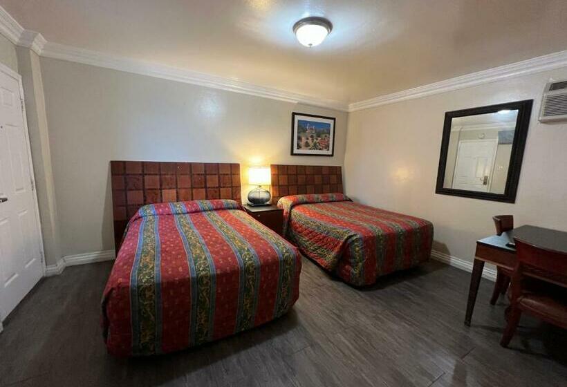 스탠다드 룸 더블 침대 2개, Flamingo Motel Oxnard