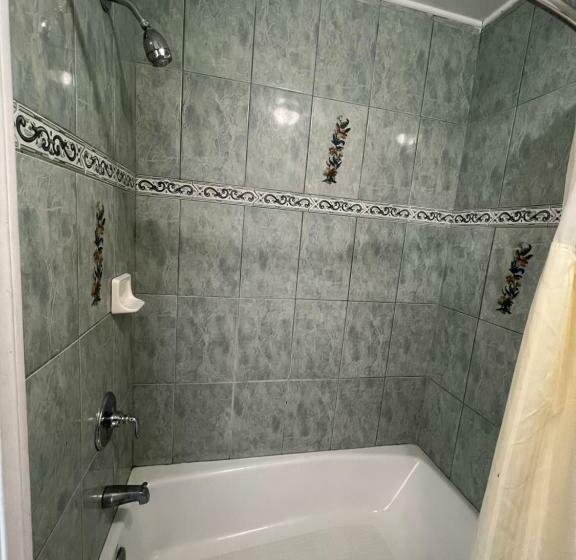 스탠다드 룸 더블 침대 2개, Flamingo Motel Oxnard