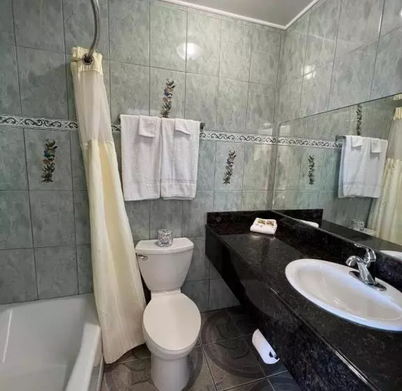 اتاق لوکس, Flamingo Motel Oxnard