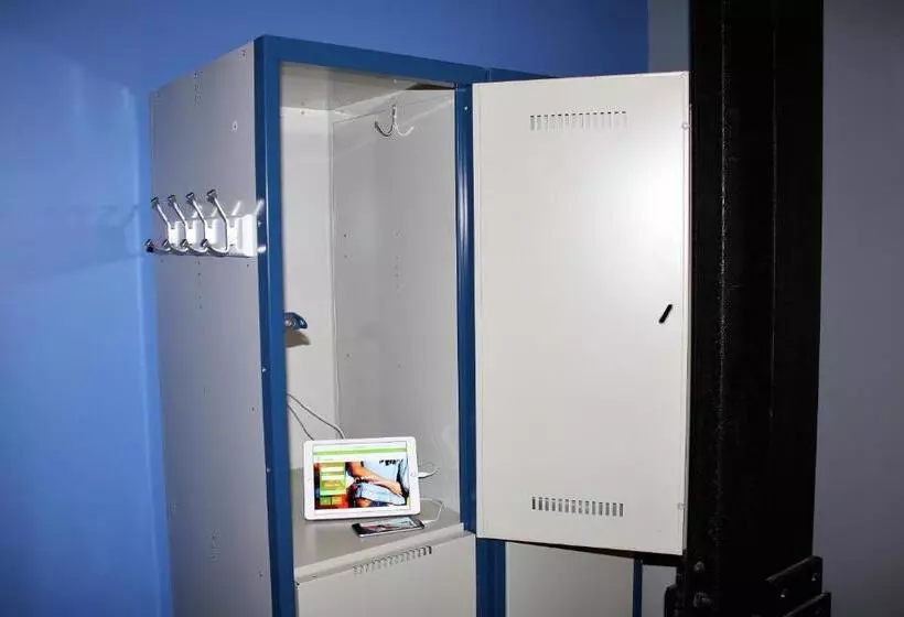 ルームシェアのワンベッド, Apple Hostels Of Philadelphia