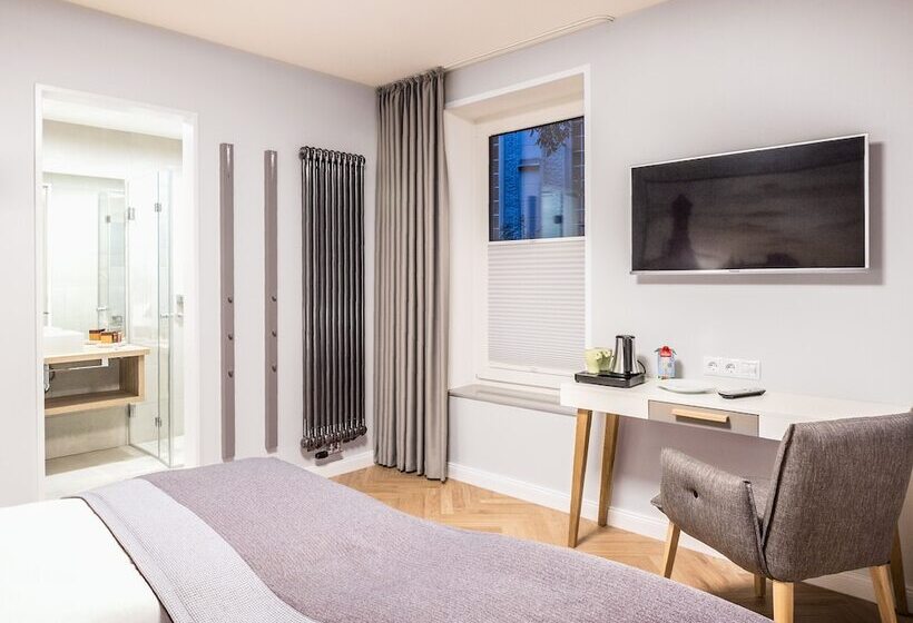 Номер Стандарт, Burghotel Lingen