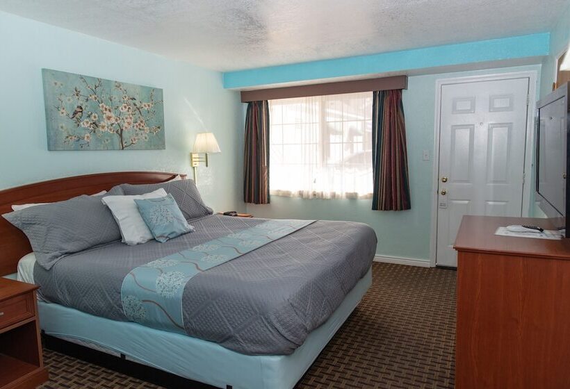 Номер Deluxe, Esquire Inn