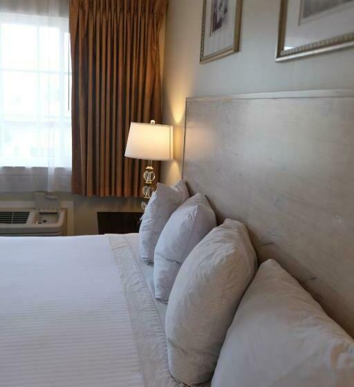 キングサイズベッドのスタンダードルーム, Golden Haven Hot Springs