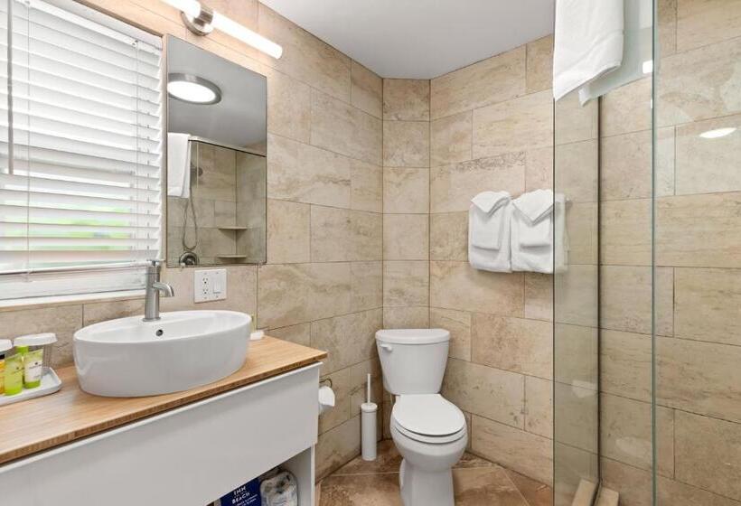 带露台的标准工作室, Inn On The Beach