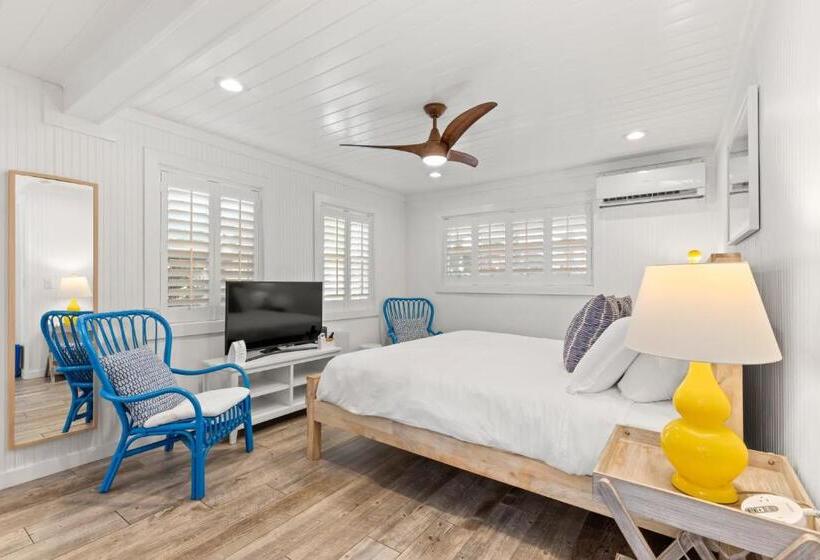 带大床的标准工作室, Inn On The Beach